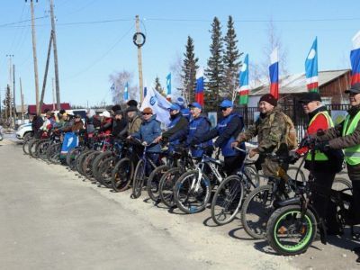 Газовики присоединились к велопробегу в честь 100-летия ЯАССР