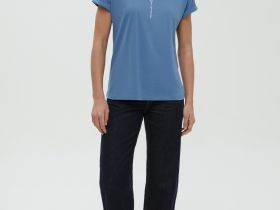 Футболка с круглым вырезом