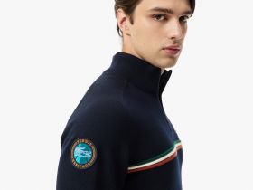 Мужской свитер Lacoste классического кроя