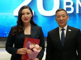 Сотрудников ГТРК «Саха» поздравили с 20-летием телерадиокомпании