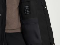 Утепленное пальто с накладными карманами