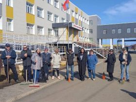 В Якутске на весенние субботники вышли более 2500 человек