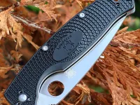 Складной нож Spyderco Resilience, сталь 8Cr13MoV, рукоять FRN, черный