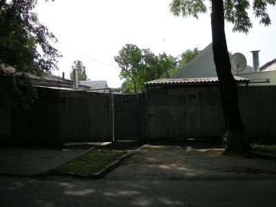 Дом, в котором в 1943-1967 гг. жил и работал писатель и поэт А.Т.Губин (1927 - 1992 гг.)