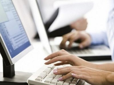 В школы зачислено более ста тысяч первоклассников, записавшихся через Госуслуги