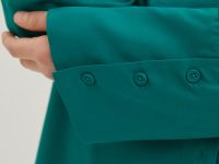 Блузка свободного силуэта с отложным воротником