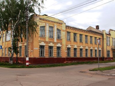 Дом, в котором 28 октября /10 ноября/ 1917 г. на Пленуме Совета рабочих, крестьянских и солдатских депутатов была провозглашена Советская власть в Мелекессе