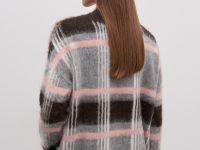 Джемпер из овечьей и верблюжьей шерсти