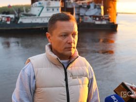 В Якутии вывели первый коффердам Ленского моста в русло реки
