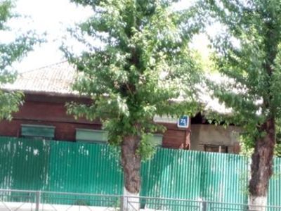 Усадьба, 2 дома, флигель