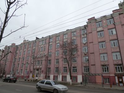 Здание Ростовского дорожно-механического техникума