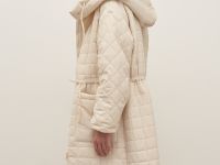 Пальто утепленное с капюшоном