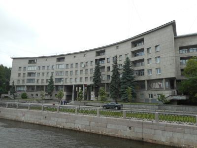 Дом жилой Ленсовета Первый