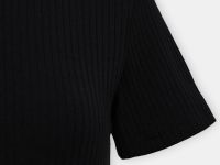 Футболка приталенного силуэта