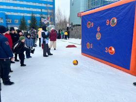 Мирный: город, который притягивает к себе