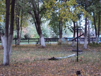 Братская могила красноармейцев, погибших во время гражданской войны в 1918 году