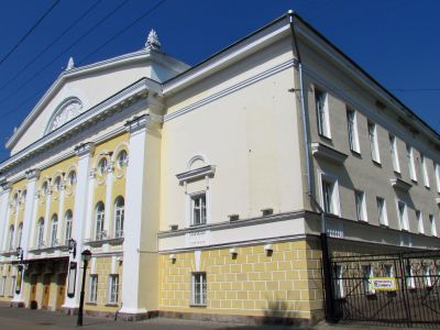 Здание областного драматического театра им. А.Н. Островского