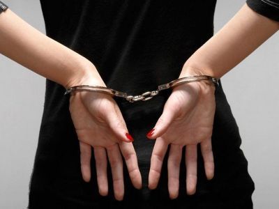 В Мирном задержана серийная воровка