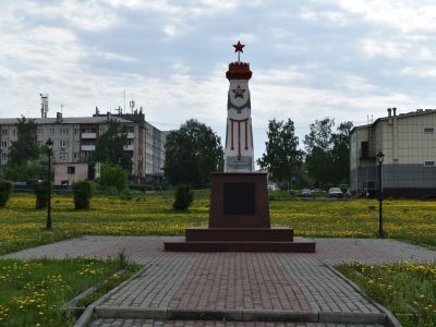 Памятник железнодорожникам, участникам мартовского восстания 1919 г.