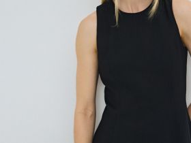 Платье без рукавов с расклёшенной юбкой, Черный