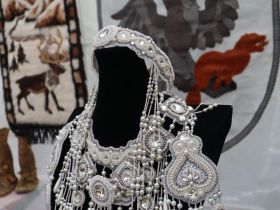 Изделия ручной работы представили мастера на Ысыахе Олонхо