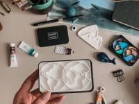 Палетка для красок "Карта мира" 6х10 см, цвет черный, пластик белый