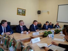 На форуме «Амурэкспо» прошла встреча делегаций «ЖДЯ» и округа Большой Хинган КНР