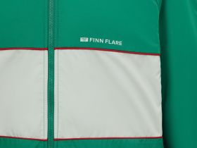 Олимпийка с контрастной отделкой из капсулы ретро