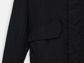 Ветровка с капюшоном свободного силуэта