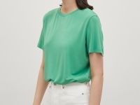 Футболка с круглым вырезом