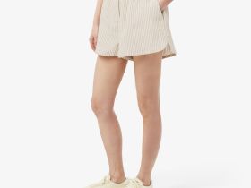Женские шорты Lacoste из льна