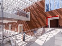 Третьяковская галерея на Кадашевской набережной