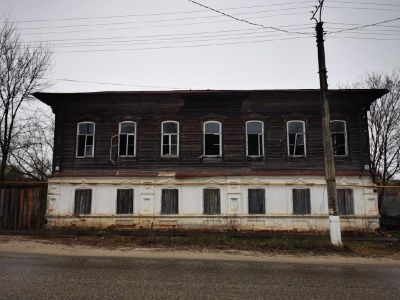 Памятник архитектуры XIX в., бывший жилой дом