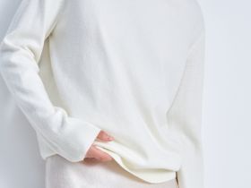 Свитер свободного силуэта с воротником-стойкой