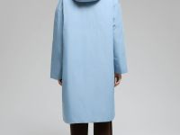 Пуховое пальто с переливающимся эффектом