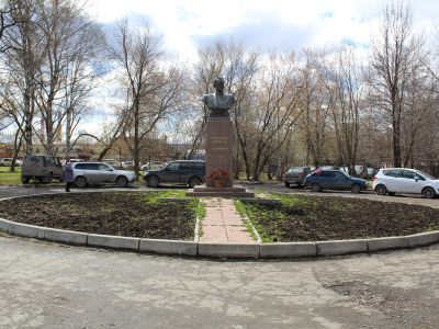 Бюст А.Д.Швецова