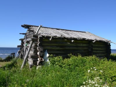 Старая изба