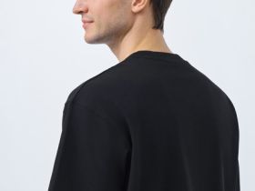 Футболка с текстовым принтом, Черный