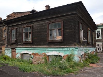 Флигель Королевой Н.М. (кирпич, дерево)