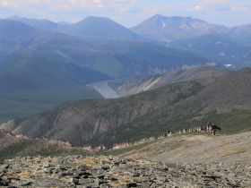 Река Индигирка. Через Ущелье Восторга и Восхищения! Маршрут: п.Усть-Нера - с.Хонуу