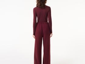 Женский лонгслив Lacoste приталенного кроя