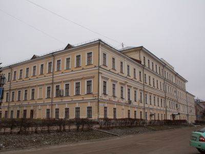 Гимназия мужская. Здесь в 1-й Костромской гимназии учились писатели Писемский А.Ф., Потехин А.А., идеолог народничества и критик Михайловский Н.К. и др. деятели культуры