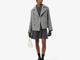 Вязаная шапка Lacoste