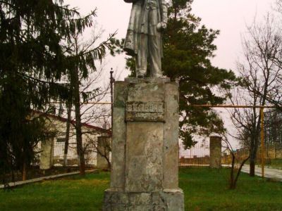 Памятник В.И. Ленину