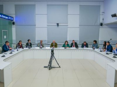 «Благодать большого снега»: поэты обсудили перспективы международного сотрудничества