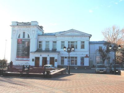 Здание общественного собрания