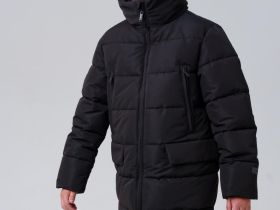 Пальто текстильное с полиуретановым покрытием для мальчиков