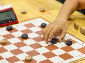 На турнире участника ВОВ по шашкам и шахматам в Якутске впервые за 10 лет победили ветераны