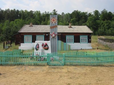 Памятник воинам-землякам, погибшим на фронтах Великой Отечественной войны