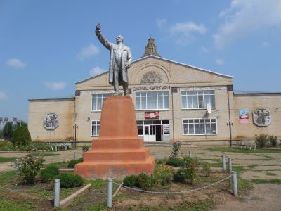 Памятник В.И.Ленину